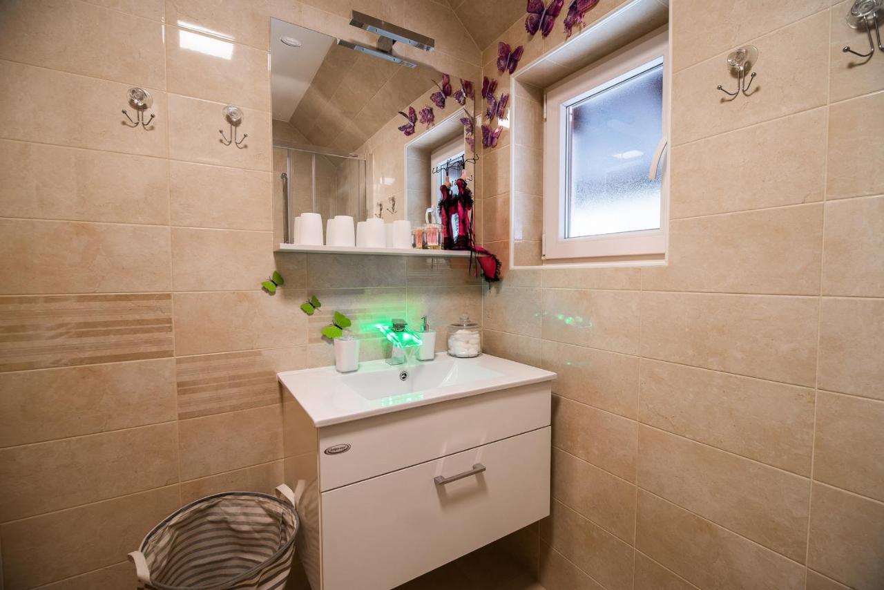 Apartment Carmen Брезье Экстерьер фото